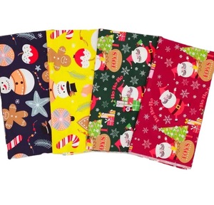 Ingrosso 16 Pezzi Quadrati di Tessuto Natalizio in Cotone Pretagliati per Patchwork con Stampa a Fiocchi di Neve per Decorazioni Tessili Domestiche - Product Image 6