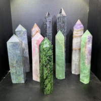 Großhandel Natürliche Heilende Quarzsteine Säulen Edelstein-Kunsthandwerk Obelisken Amethyst Rubin Spitze Stab Kristallturm zur Dekoration