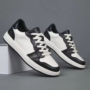 Zapatillas Casuales de Hombre de Caña Baja - Diseño Panda Blanco y Negro, Cierre con Cordones, Transpirables, Antideslizantes, para Todas las Estaciones - Product Image 4