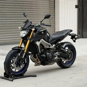 Motocicleta Yamaha1 MT-09 Usada, Refrigerada, de 3 Cilindros, Alto Rendimiento, de Gasolina, para Calle - Product Image 3