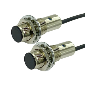 Sensore Fotoelettrico Riflessivo Diffuso M18 DC 12-24V NPN NO con Distanza di Rilevamento Regolabile - Product Image 1