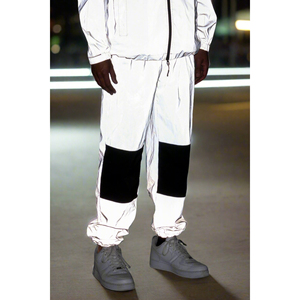 <span class=keywords><strong>Pantaloni</strong></span> Sportivi Riflettenti Argento da Uomo <span class=keywords><strong>con</strong></span> <span class=keywords><strong>Elastico</strong></span> in Vita, Lacci Riflettenti in Paracord e Polsini Riflettenti - Product Image 3