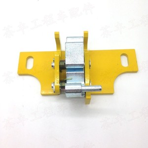 ล็อคฝากระโปรงโคมาสึ PC300 350 360-7 ล็อคฝาครอบเครื่องยนต์สำหรับอะไหล่รถขุด - Product Image 1
