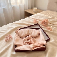 Ensemble de taies d'oreiller 100% soie de mûrier, boîte cadeau personnalisée avec masque de nuit en soie et chouchous en soie, vente en gros, ensemble de taies d'oreiller en soie personnalisées