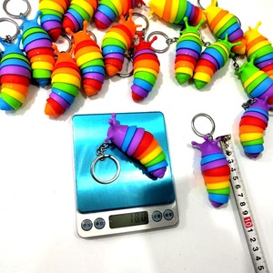 Fabricants Jincan Vente en gros 8 cm Caterpillar Porte-clés Puzzle Couleur Jouets Joli Pendentif Jouets - Product Image 4