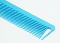 Peigne à dents fines professionnel antistatique léger de qualité salon, résistant à la chaleur, avec queue de rat pour le coiffage et le sécage des cheveux