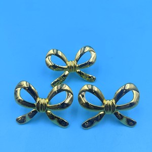 Poignées de meuble en laiton doré, forme nœud papillon, accessoire de quincaillerie durable au design traditionnel - Product Image 4