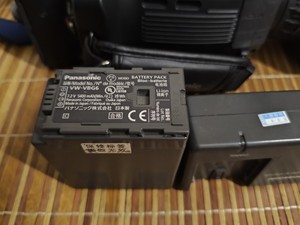 กล้องวิดีโอดิจิทัลมือสอง Panasonic รุ่น AG-HMC43MC พร้อมระบบกันสั่น O.I.S. พร้อมซูมออปติคอล 12 เท่า ความละเอียด 1080P ฟังก์ชั่นการลงคะแนนเสียงสำหรับการประชุม - Product Image 4