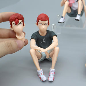 Statuetta in PVC di Sakuragi Hanamichi, Rukawa Kaede e Akagi Shintaro in posizione seduta, modello da collezione per auto, fatta a mano. - Product Image 4