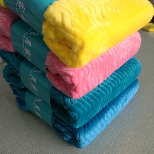 <span class=keywords><strong>Coperta</strong></span> in Pile Jacquard Ondulato FY, Design alla Moda in Giallo, Blu e <span class=keywords><strong>Rosa</strong></span>, Morbida e Calda, 100% Poliestere - Product Image 5