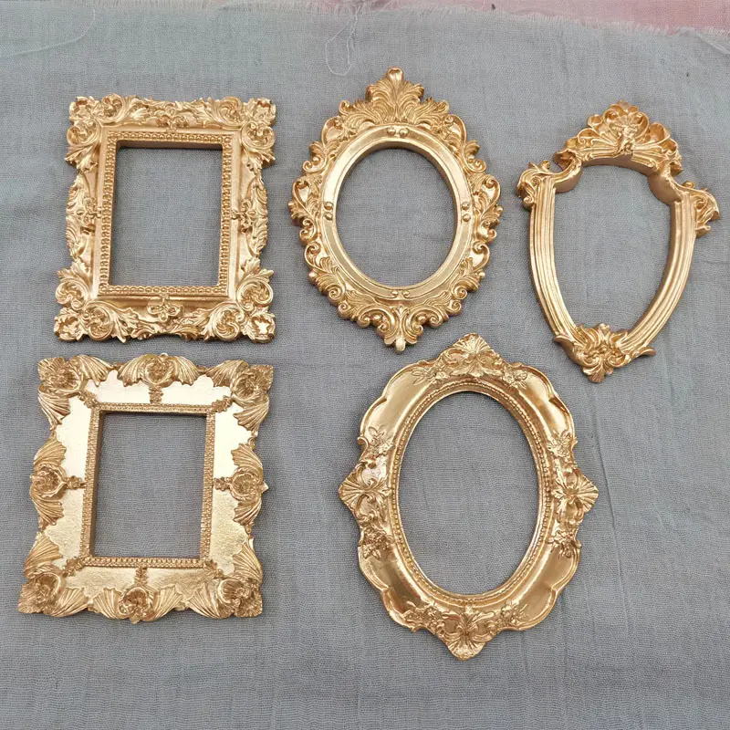 SYLWAN OEM Vintage Mini Resin Photo Frame European Photo Props for Ear Nail Art Necklace Jewelry Display Square Bronze