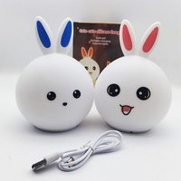 Lampe LED en silicone de dessin animé de lapin, capteur tactile, charge USB, lumière nocturne colorée à gradient pour enfants, Noël, applaudissement