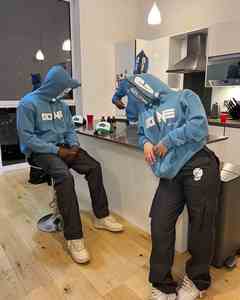 Yingling graphique surdimensionné coton lourd sweat épais sérigraphié sweat à capuche zippé polaire recadrée Boxy sweats à capuche zippés hommes - Product Image 1