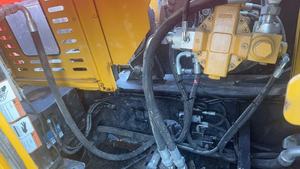 Grúas sobre orugas Sany SCC600A de 60 toneladas usadas con caída libre y componentes principales del motor, máquina de construcción en Dubái 8618117060100 - Product Image 2