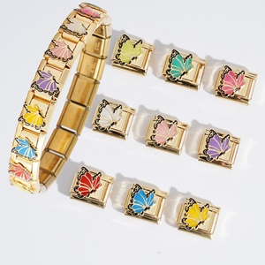 สร้อยข้อมือสเตนเลสสตีลสีทองลายผีเสื้อแบบอิตาลีออกแบบได้ตามต้องการสีสัน - Product Image 1