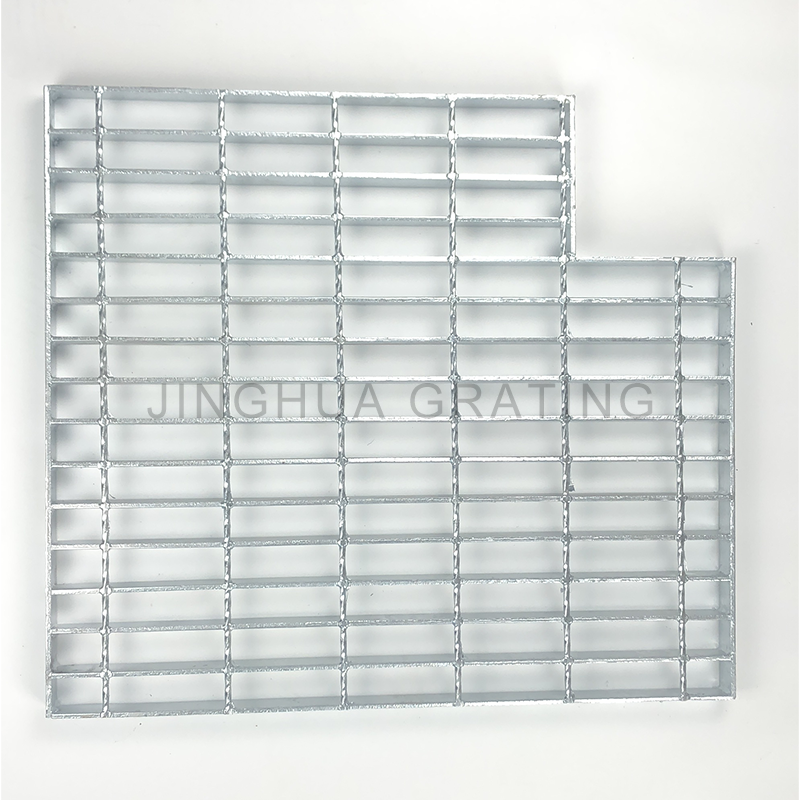 5х20 м, зеленая з-40/1,5/20 з. Заборная решетка 40*40 (1,5*20м) зел (рулон). Оконная решетка металлическая 1000х700 стальная. Решетка 1 класс. Оконные решетки из арматуры.