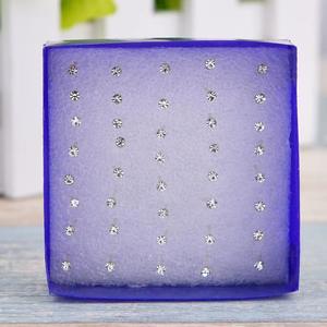 ต่างหูแบบกล่องพลาสติกสไตล์เกาหลีจากโรงงานโดยตรง ประดับคริสตัลเล็กๆ สำหรับผู้หญิง นักเรียน แฟชั่นข้ามพรมแดน - Product Image 6