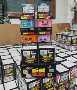 Schylling Needoh Nice Cube Halloween Cube sensoriel anti-anxiété, jouet anti-stress, jouet doux à remontée lente, jouet <span class=keywords><strong>de</strong></span> <span class=keywords><strong>malice</strong></span> en maltose - Product Image 4