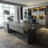 Escritorio Ejecutivo de Oficina en Forma de L, Moderno y Lujoso, de Madera, Diseñado para el Director General o Jefe.