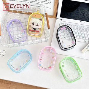 <span class=keywords><strong>Sac</strong></span> de poupée en PVC de dessin animé Evelyn, imperméable, transparent, avec fermeture éclair, <span class=keywords><strong>sac</strong></span> de rangement décoratif, adapté aux poupées de 13 cm. - Product Image 1