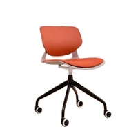 Chaise de bureau pivotante ergonomique grise