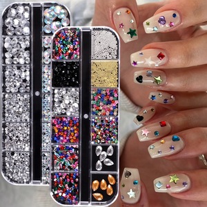 Ornements pour ongles en résine colorée, diamants cassés, diamants à fond plat, diamants ronds japonais, ornementés de mélanges dorés, simples et tridimensionnels. - Product Image 6