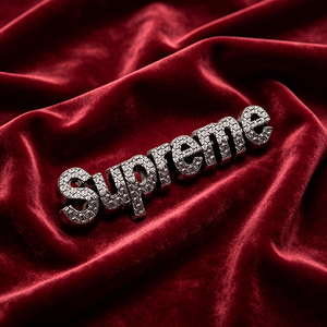Badges et boutons en métal en acier inoxydable écologiques découpés au laser avec logo personnalisé, vente en gros à prix abordable pour vêtements de mode et cadeaux - Product Image 2