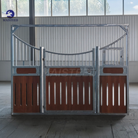 Porte d'entrée de luxe européenne pour écurie, panneau de box personnalisé pour chevaux avec cadre galvanisé pour projets d'écuries et d'élevages