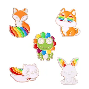 OEM animal broche lindo dibujos animados solapa personalizado orgullo Arco Iris esmalte suave pin insignia con cierre de mariposa