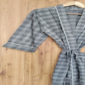 Robe kimono en coton bleu grande taille, imprimé floral fait main, disponible en gros - Product Image 5