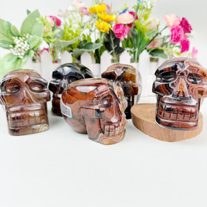 Cráneo de Sardónix Natural de Lujo Tallado a Mano, Escultura con Acabado de Cristal Fino, Apariencia Distintiva para Bienestar Espiritual - Product Image 1