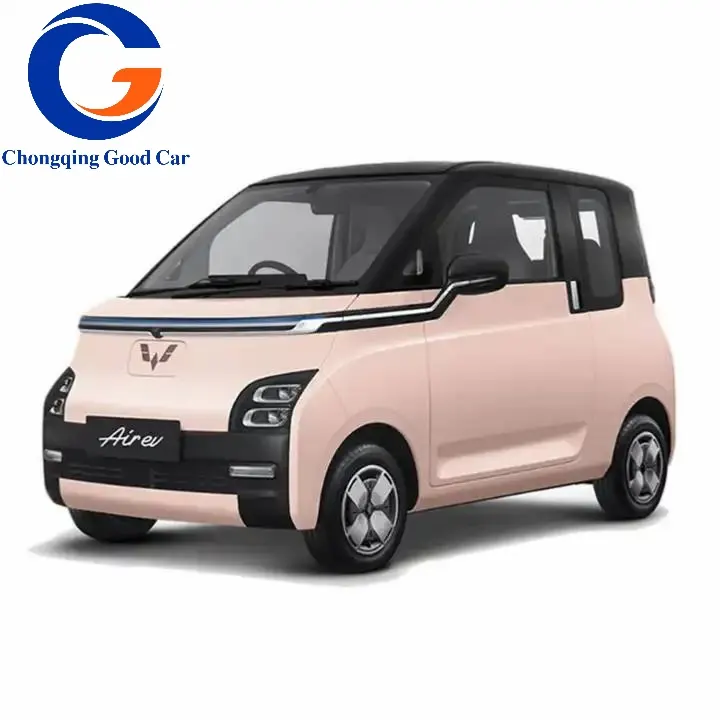 Çin Mini EV araba wuling mini ev Qingkong aralığı 300km hızlı şarj 4 koltuklar yeni enerji araçlar mini elektrikli 4 wheeler