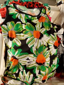 เสื้อผ้าแฟชั่นดีไซน์สวยและเสื้อผ้ามือสองคุณภาพสูงสำหรับขาย - Product Image 2