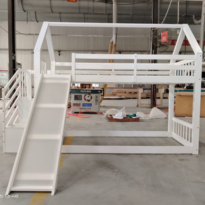 Двухместный с горкой и лестницей для хранения, деревянная низкая рама чердака с ограждением на крыше, необходимые двухъярусные кровати для детей и подростков - Product Image 3