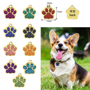 HC522 Dijes Colgantes de Esmalte Brillante con Huellas de Pata de Gato, Perro y Oso, Color Metal Dorado, 16x18mm, para Llaveros y Collares de Mascota - Product Image 2