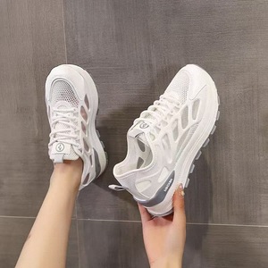 Zapatillas de <span class=keywords><strong>Tenis</strong></span> Blancas con Cordones y Malla Transpirable para <span class=keywords><strong>Mujer</strong></span>, Verano 2025, Moda Casual, Antideslizantes, Suela Blanda, Combinan con Todo - Product Image 2