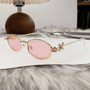 Lunettes de soleil ovales sans monture UV400 pour femmes, protection solaire, mode streetwear - Product Image 3