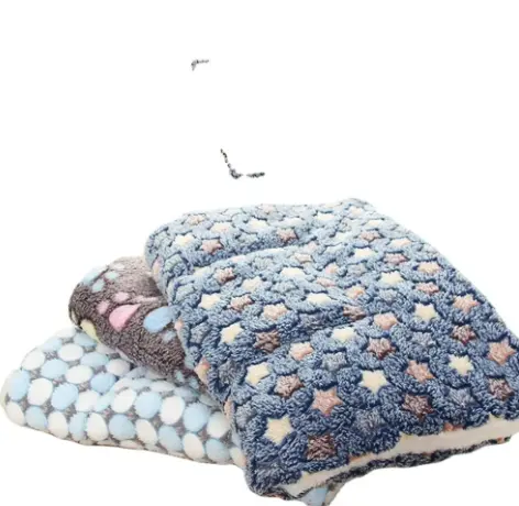 Мягкая флисовая подушка для домашних животных