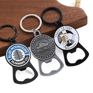 Nhà Máy Tùy Chỉnh Mở Chai Kẽm Hợp Kim Kim Loại Mở Chai Keychain Nhuộm Màu Đen 3D Men Bar Bia Mở Với Logo Cho Quà Lưu Niệm - Product Image 2