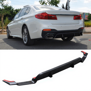 Protector de Parachoques Trasero de Fibra de Carbono, Alerón Tipo Aleta de Tiburón, Difusor para BMW Serie 5 G30 530i 540i 2017+ - Product Image 1