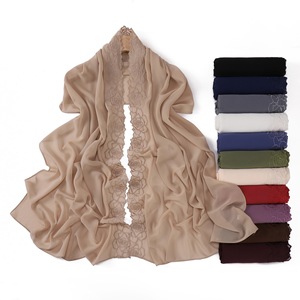 Écharpe en Chiffon Brodé Couleur Unie Personnalisée, Voile Élégant et Doux pour Femmes Musulmanes - Product Image 2
