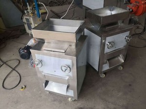 Macchina per Tagliare e Tritare Noci, Arachidi, Pistacchi, Mandorle, Soia - Granulatore, Affettatrice, Frantumatore, Macinatore - Product Image 2