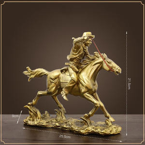 Ornamenti decorativi per soggiorno in resina a forma di cavaliere europeo medievale - Product Image 4