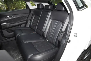 Meilleures ventes de UNI-K Changan d'<span class=keywords><strong>occasion</strong></span> <span class=keywords><strong>Voiture</strong></span> gauche automatique AWD Dark R21 Caméra arrière essence Sièges électriques en cuir Caractéristiques panoramiques - Product Image 5