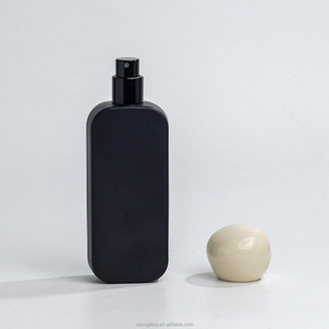 Botella de <span class=keywords><strong>Perfume</strong></span> Cuadrada de Vidrio de Alta Calidad <span class=keywords><strong>XS</strong></span> de 50 ml con Pulverizador, Impresión Serigráfica, Negro Mate, Botella Vacía Exquisita, Modelo 0055 - Product Image 2