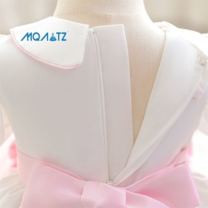 MQATZ Vestito in Raso per Bambina con Maniche Corte e Decorazione a Fragola per Primo Compleanno - Product Image 5