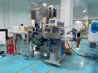 Máquina de impresión tampográfica completamente automática personalizada para botellas de agua con tapa abatible de plástico, tapas de PP