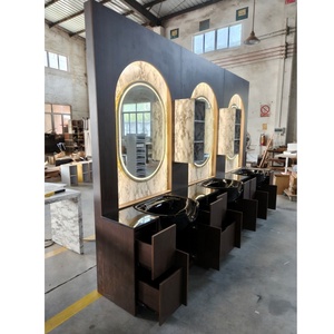 Espejo de Salón Moderno de <span class=keywords><strong>Triple</strong></span> Estación con Luces LED y Almacenamiento para Barbería/Taller - Product Image 4