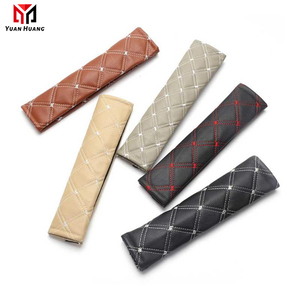 Cinturón de <span class=keywords><strong>seguridad</strong></span> de cuero de alta calidad para coche, funda para <span class=keywords><strong>almohadilla</strong></span> de hombro, arnés de cojín ajustable para coche - Product Image 3