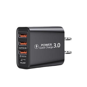 QC3.0 3USB + PD <span class=keywords><strong>chargeur</strong></span> de voyage 5V 3A adaptateur multi-téléphone type-c tête de charge Compatible US EU UK téléphones mobiles ordinateurs portables écouteurs - Product Image 5